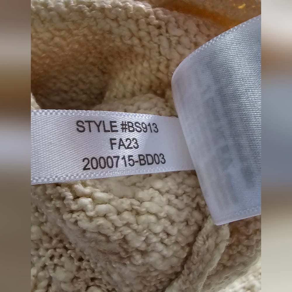 NWT J. Crew Factory Women's Cream Sweater - Picture 5 of 5